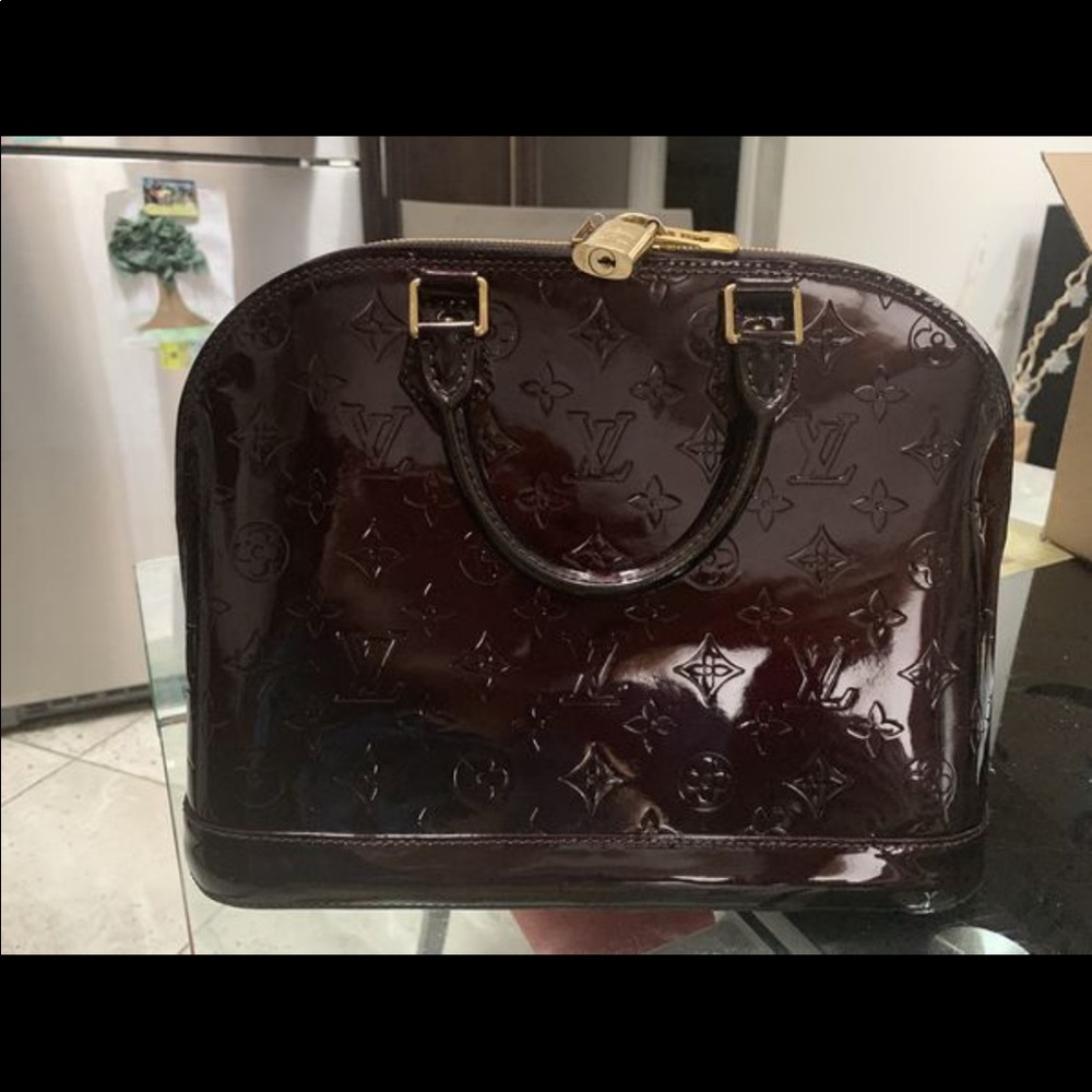 Louis Vuitton Alma PM